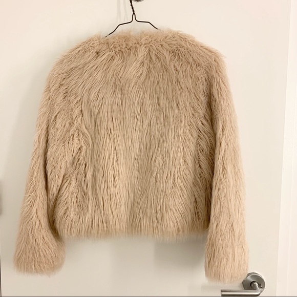 Express Faux Fur Jacket - Picture 4 of 5